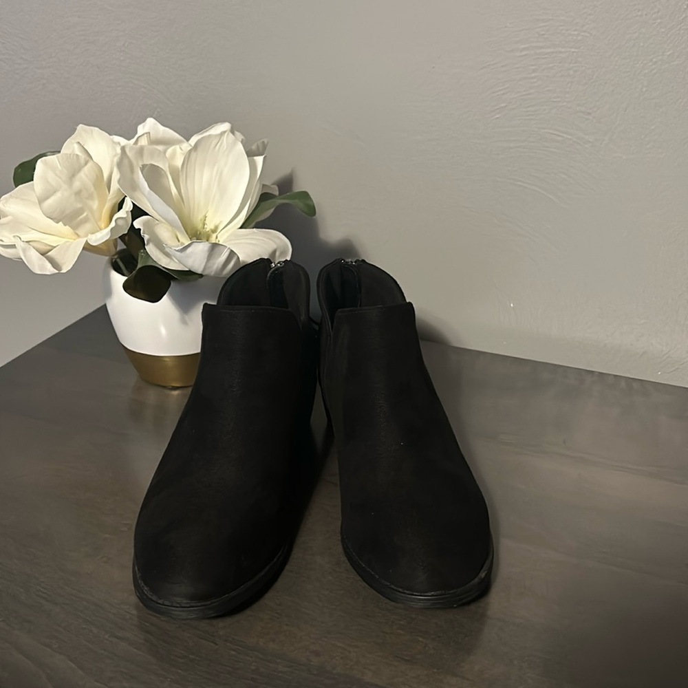 Journee Collection Booties
